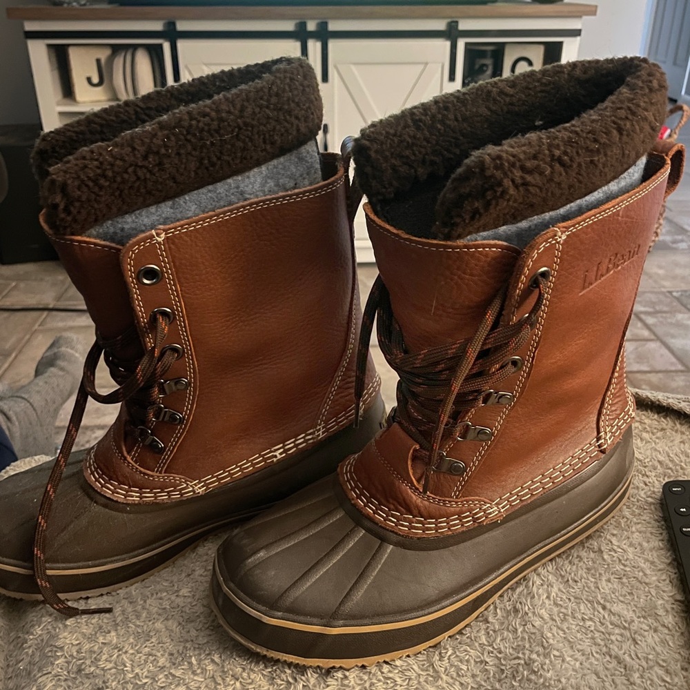 Mens L.L.Bean Snow Boots w/Tumbled Leather